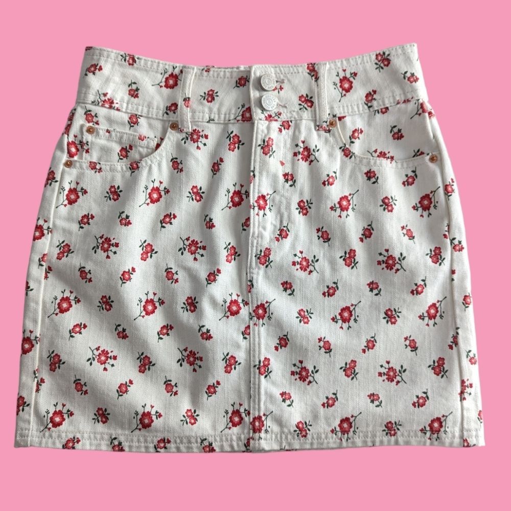 White Denim Floral Mini Skirt by Urban Outfitters Size M